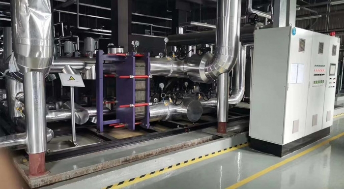 PCW high-efficiency heat exchange unit control system